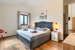 4 bedrooms, iron/ironing board, WiFi, bed sheets - Villa Allingas in Visnjan (Visnjan)