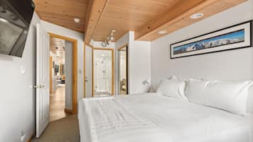 Apartamento, 3 habitaciones | 3 dormitorios y espacio para trabajar con un portátil