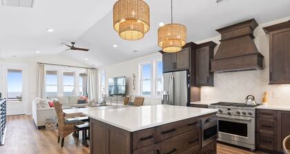 1040 Break / 1040 Ocean Blvd West 4 Bedroom Home by RedAwning