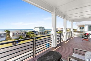 House, 4 Bedrooms | Property grounds - 1040 Break / 1040 Ocean Blvd West 4 Bedroom Home by RedAwning (Supply)