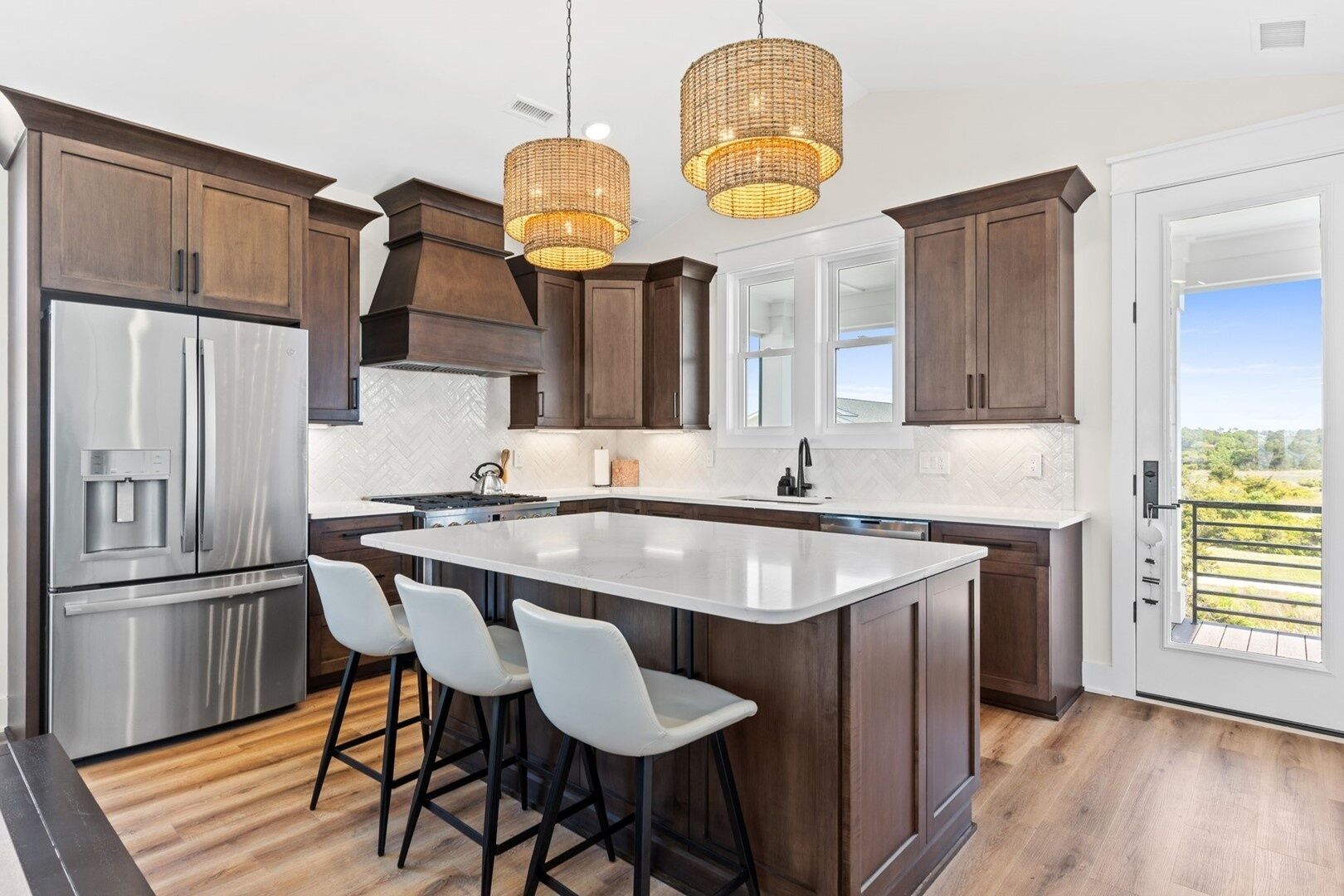 House, 4 Bedrooms | Private kitchen | Fridge, oven, coffee/tea maker, toaster