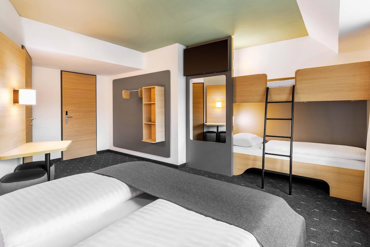 Family Room | Desk, blackout drapes, soundproofing, free WiFi