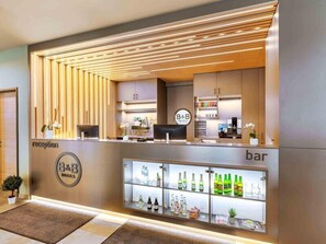 Bar (in der Unterkunft)