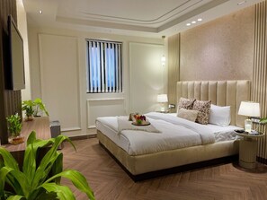 1 bedroom, iron/ironing board, WiFi, bed sheets - BedChambers Saket,
Deluxe (New Delhi)