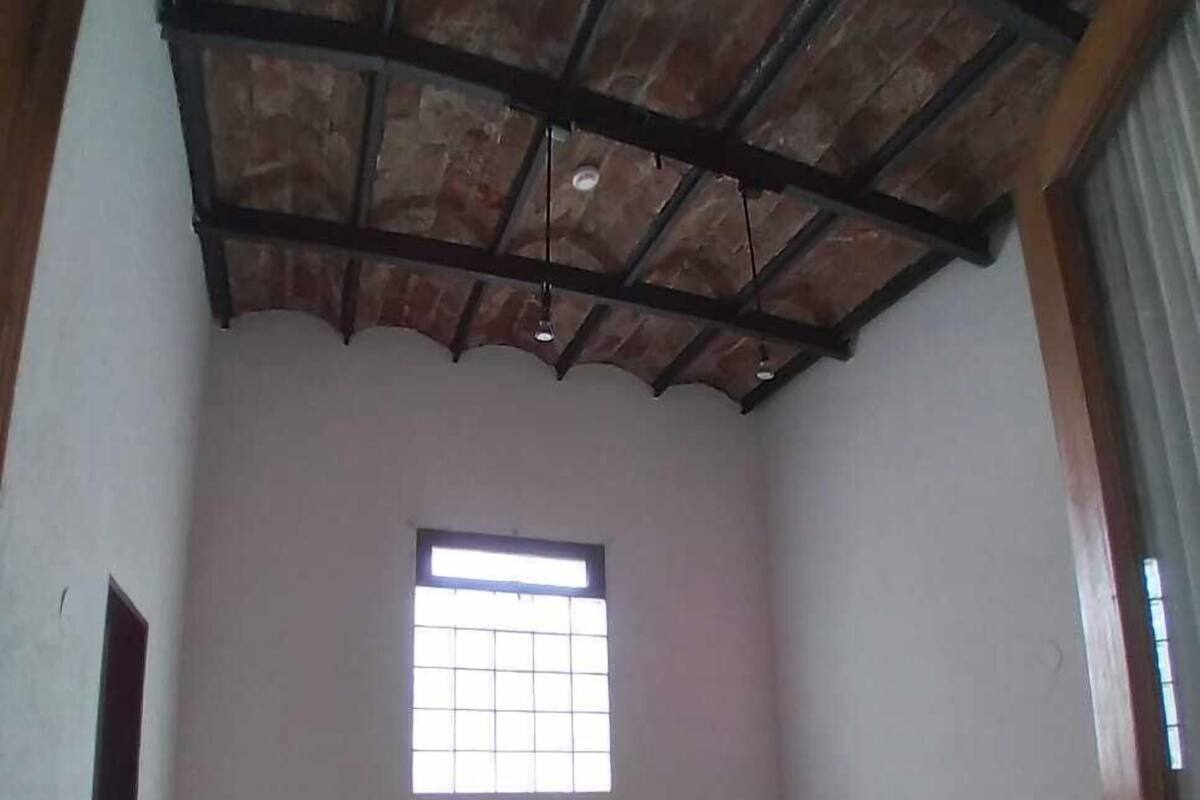 واي فاي مجانًا وملاءات أسرّة