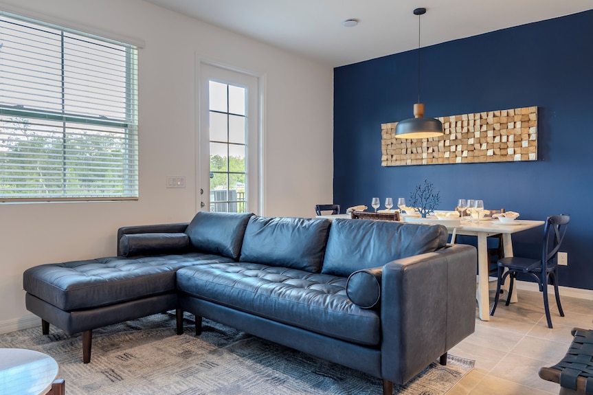 Stylish 3bd/2ba Pet-friendly Townhouse 350 - Davenport, FL