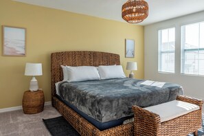 3 slaapkamers, een strijkplank/strijkijzer, reisbedje, gratis wifi