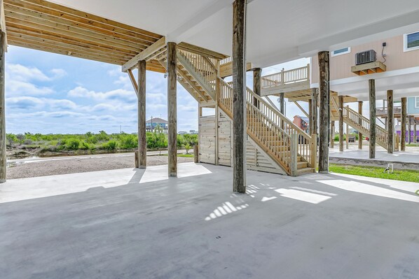 Property grounds - A Quietude is a lovely home, 3 bedrooms and 2 full bathrooms that sleeps 7. (Gilchrist)