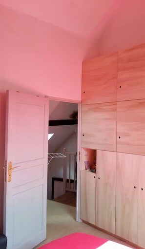 Interior - Petite Maison de Ville Dans le Vieux Conflans Proche des Bords de Seine (Conflans-Sainte-Honorine)