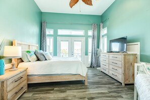 4 Schlafzimmer, Schreibtisch, Bügeleisen/Bügelbrett, kostenloses WLAN