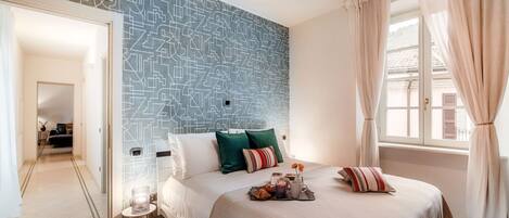 Apartment | 2 bedrooms, premium bedding, down comforters, iron/ironing board