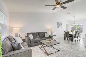 House (4 Bedrooms) | Interior - Roomy Largo Home w/ Screened Patio & Private Pool! (Largo)