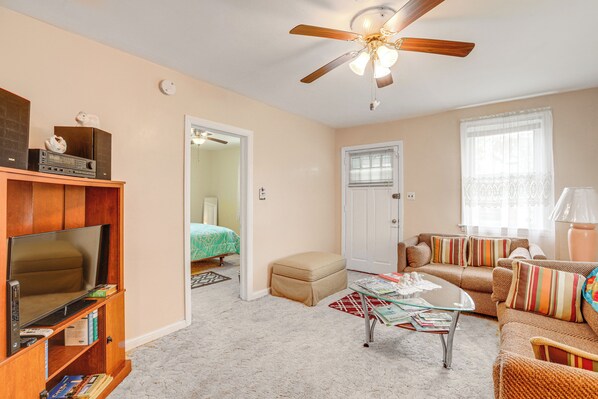 House (2 Bedrooms) | Interior - Ideally Located Villas Home: 2 Mi to Beaches! (Villas)