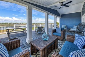 Outdoor dining - Sunset Dreams - Inlet Front/Second Row 5 Bedroom Home (Garden City Beach)