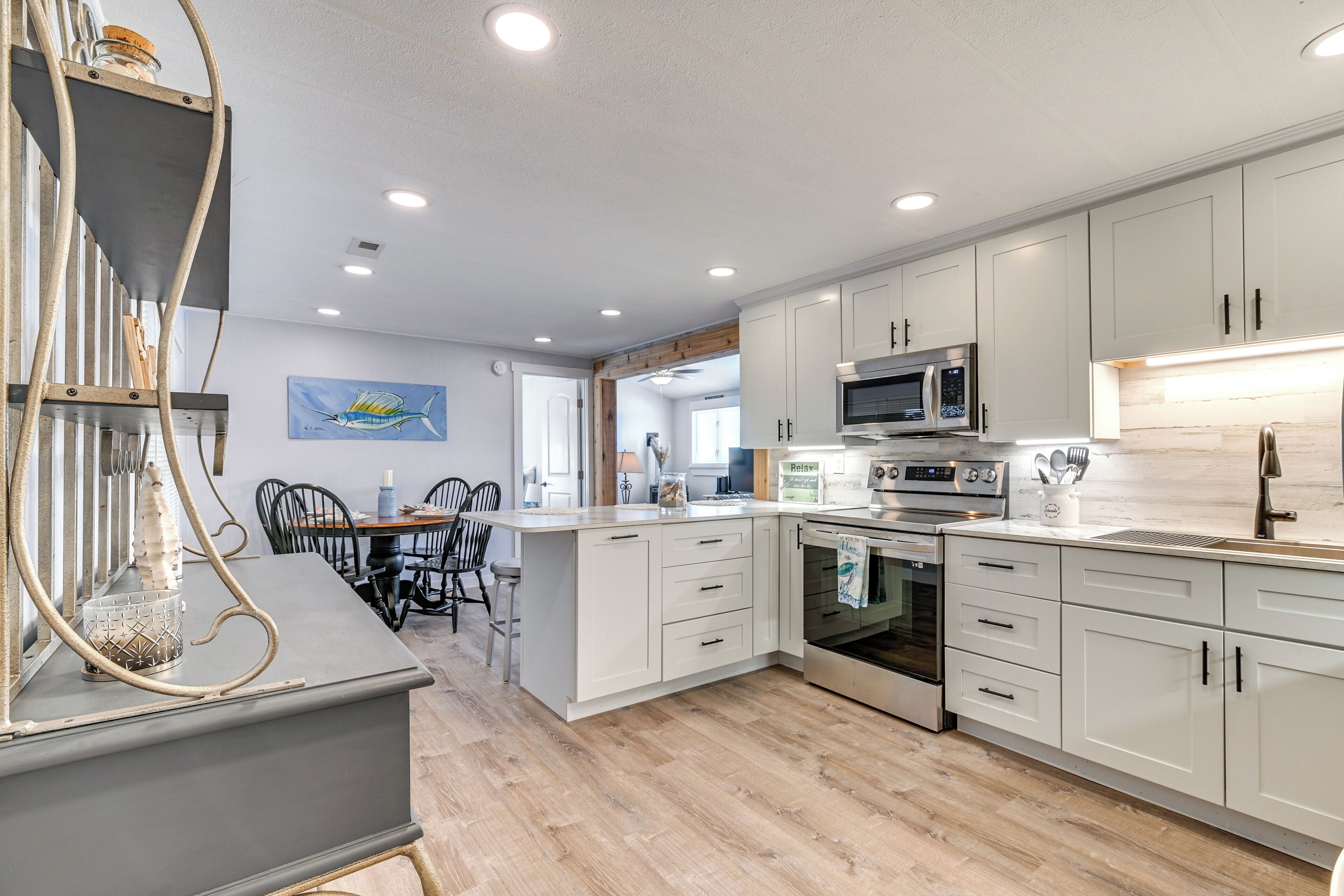 House (2 Bedrooms) | Interior