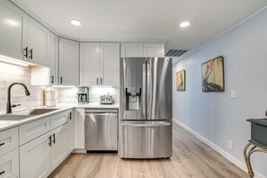 Interior - Community Pool & Beach Access: Surfside Beach Home (Murrells Inlet)