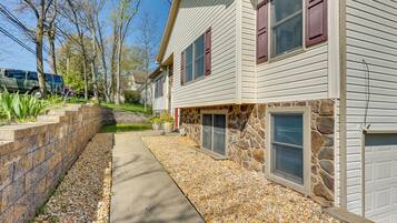 Rumah (6 Bedrooms) | Interior