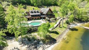 Cottage (2 Bedrooms) | Interior
