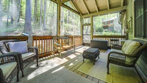 Cottage (2 Bedrooms) | Interior