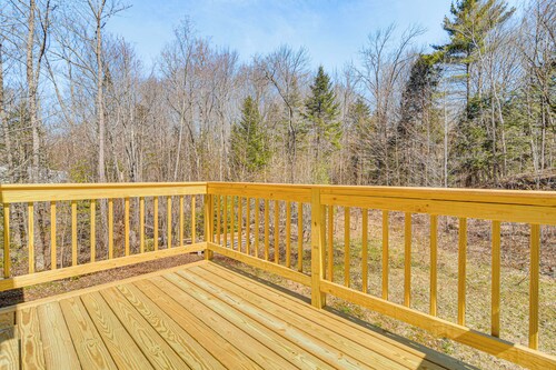 Charming Maine Retreat Near Skiing & ATV Park!