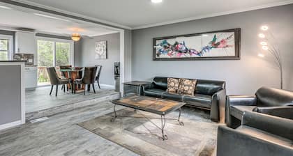 Cozy Silverwood Home: Near Golf Courses!