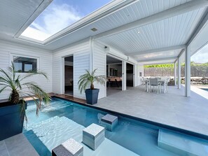 Villa Design - 4 sovrum - kök - vid poolen | Terrass/Patio