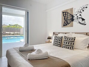 Design Villa, 4 Bedrooms, Kitchen, Poolside | 4 bedrooms, soundproofing, iron/ironing board, free WiFi - Nakolodge 4 chambres - piscine / balneo / jardin privatifs  (Sainte-Anne)