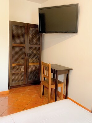 Wifi gratis y ropa de cama