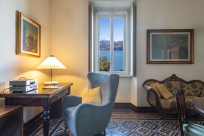 Exclusive House, Lake View | Living area - Villa Guardini with stunning lake view (Varenna)