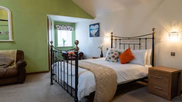 Exclusive Room | Laptop workspace, free WiFi, bed sheets