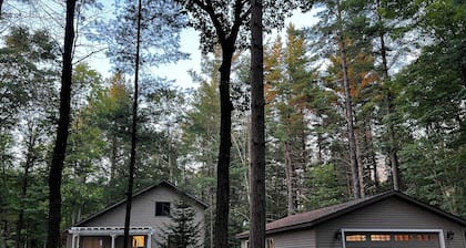 Secord Lake Private Wooded Luxury Retreat