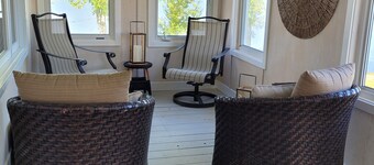 Private beach on the Ottawa river!