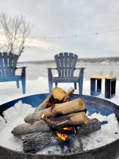 Private beach on the Ottawa river!