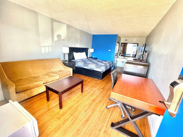 1 bedroom, WiFi, bed sheets - Hotel Room With King size Bed (Nashville)