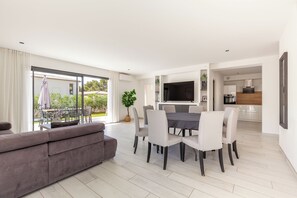 Smart TV - Villa Julian Piscine Chauffée (Sanary-sur-Mer)