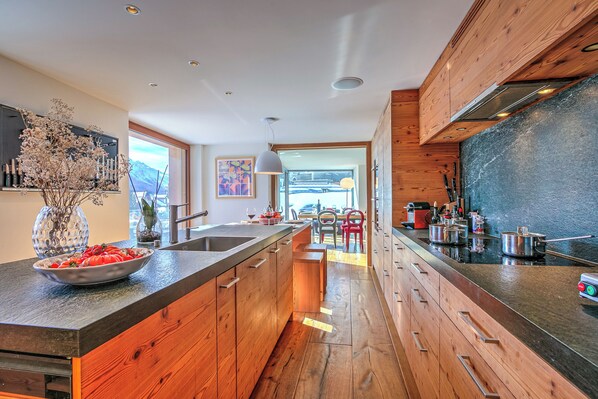 Familienvilla, Mehrere Schlafzimmer (Boutique Chalet Moritz) | Eigene Küche