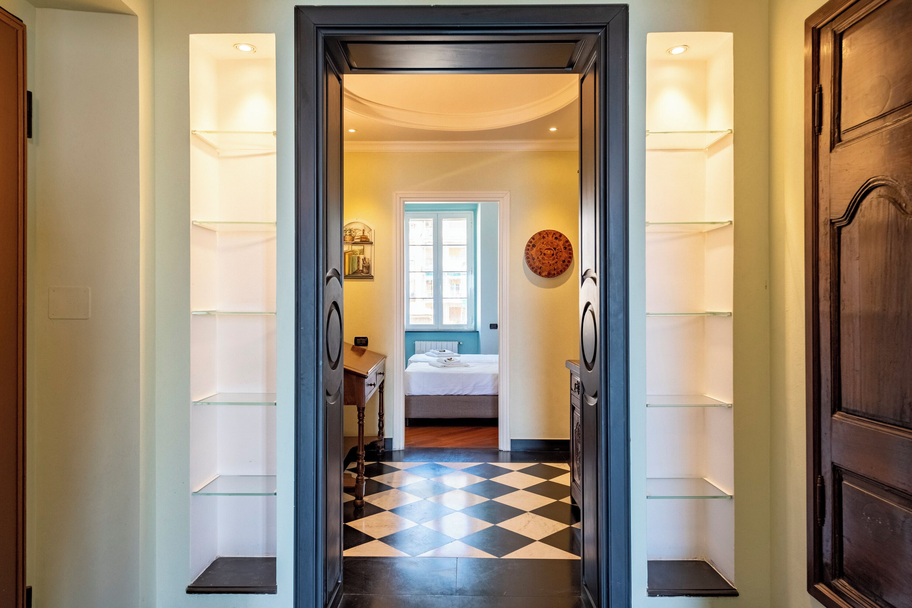 2 chambres, espace de travail pour ordinateur portable