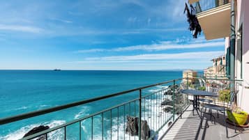 Appartement Familial, plusieurs chambres, vue mer (Genova Nervi Sea Front) | Restauration extérieure