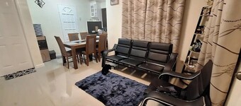 Serene Mountain View Heights

