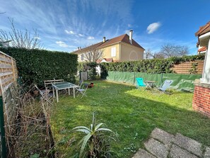 Outdoor dining - Maison Comfortable 15 min de Paris (Houilles)