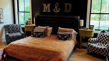 5 slaapkamers, een kluis op de kamer, een bureau, wifi