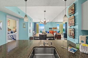 Apartment, Mehrere Betten, Balkon, Meerblick (Grand Panama 1-1502) | Innenbereich