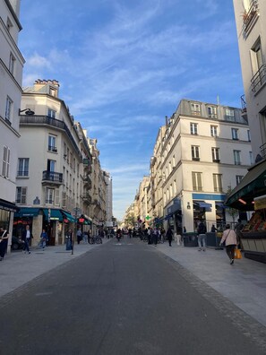 Parking - Studio Cosy Paris 11ème, Près D'oberkampf -métro 100m - Dispo 13 Juil au 10 Août (Paris)