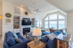 Smart-TV, Kamin, DVD-Player, Stereoanlage