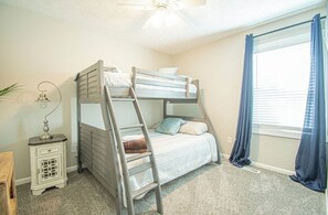 3 bedrooms, travel cot, WiFi, bed sheets