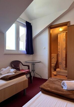 2 bedrooms - Triple Room #1 (Medugorje)