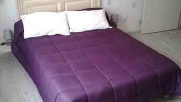 4 dormitorios, tabla de planchar con plancha, wifi y ropa de cama