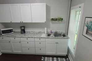 Private kitchen - Character and Comfort! (Appleton)