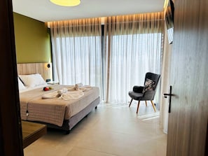 Room - Skyline Serenity Villa 10pl 4bd 3ba .3min To Beach (Platanias)