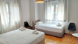 2 chambres, fer et planche à repasser, lit parapluie, Wi-Fi gratuit